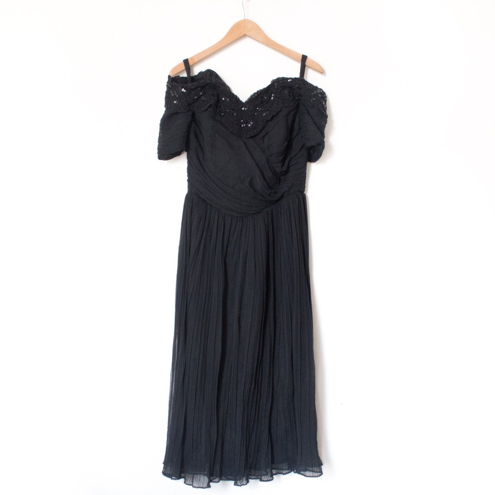 Vintage 80’s Black Off Shoulder Sequin Bead Long Pleated Evening Dress | Size 10